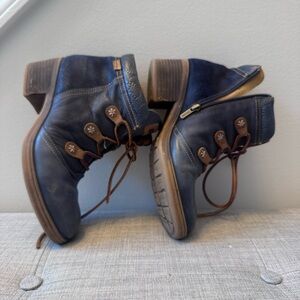 PIKOLINOS Navy and Brown Lace Up Boots | Size 40EU / Size 9 Women’s